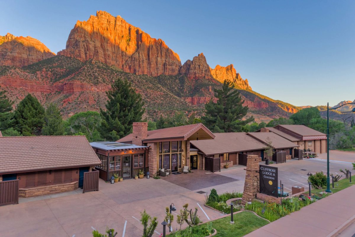 Cliffrose Outside 01